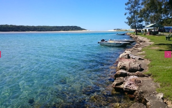 (c) Lake Conjola Entrance Holiday Park