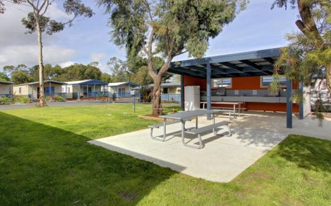 Amaroo Park kitchen