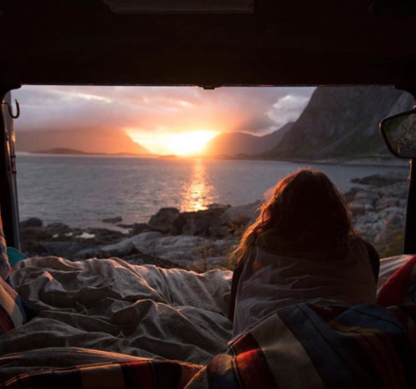 Sunset over the ocean. Photo: J_Bonde