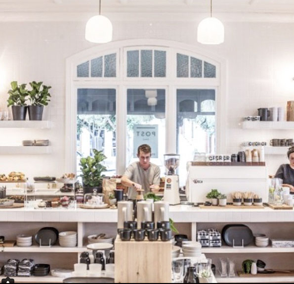 Café culture in Sorrento, Mornington Peninsula, Victoria, Australia. Photo: Sorrento_village