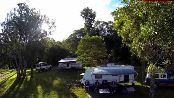 Downfall Creek camping area, Lake Tinaroo, Atherton Tablelands, Queensland, Australia. Photo: FirieBob