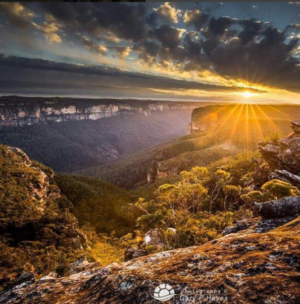 Grose Valley, Blue Mountains, Australia. Photo: Gary P Hayes
