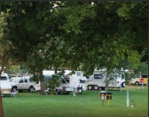 Jenolan Caravan Park: Camping Blue Mountains.