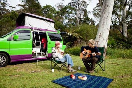 Blackheath Glen Tourist Park. Camping Blue Mountains.